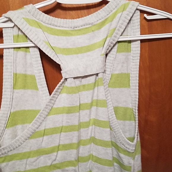 Wet Seal sweater vest - Picture 3 of 4